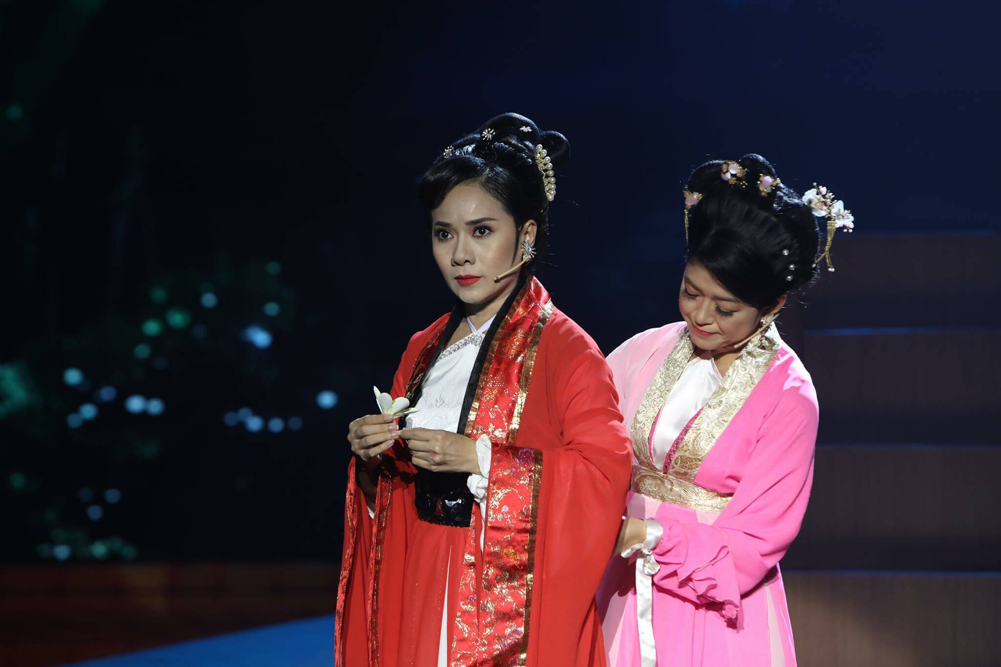 Cô gái trẻ được NSND Bạch Tuyết gọi là 'ngôi sao mới của nghệ thuật cải lương' 4 Cô gái trẻ được NSND Bạch Tuyết gọi là 'ngôi sao mới của nghệ thuật cải lương' - ảnh 3